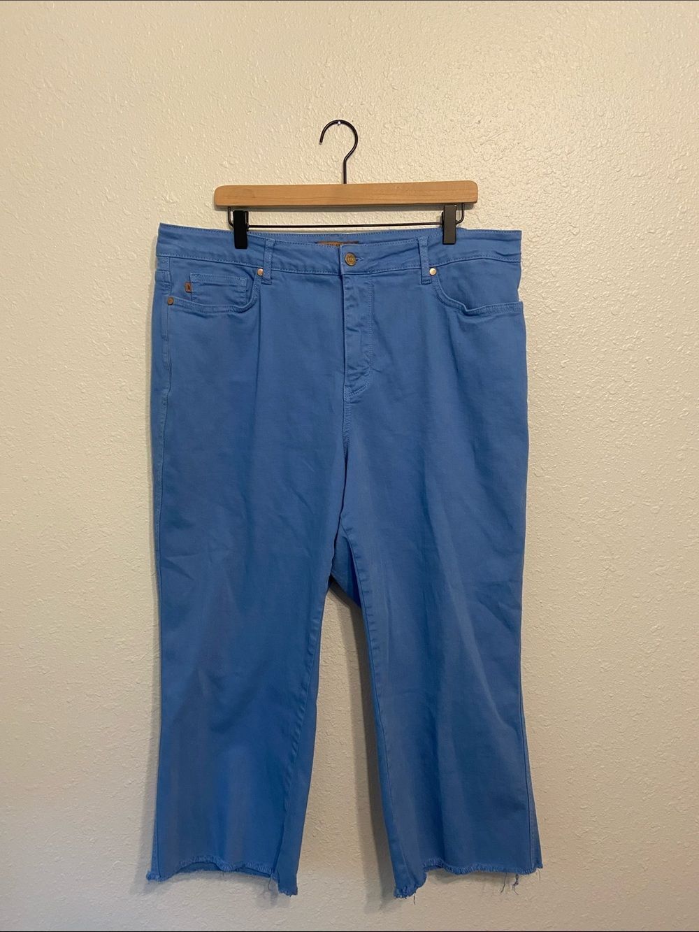 Judy Blue Blue Style JB77743 C Wide Leg Raw Hem Cropped Pants Size 20W